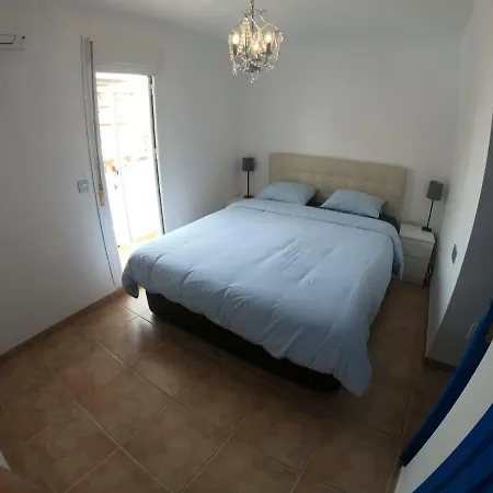 Private Townhouse With Roof Terrace Close To The Beach Málaga Buitenkant foto